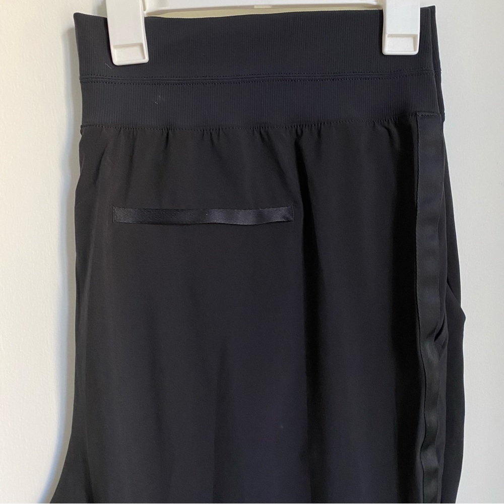NWOT Athleta Nolita Slim Tapered Cropped Pants Black 24 - Picture 4 of 8